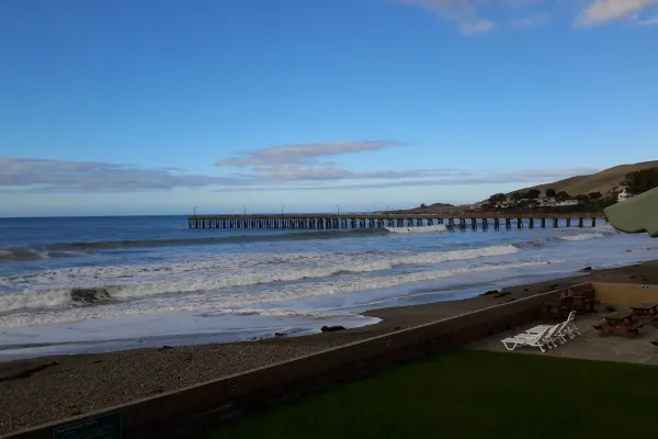 cayucos_pier.jpg